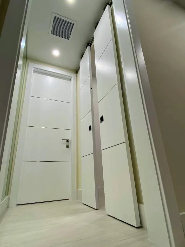 Barn door