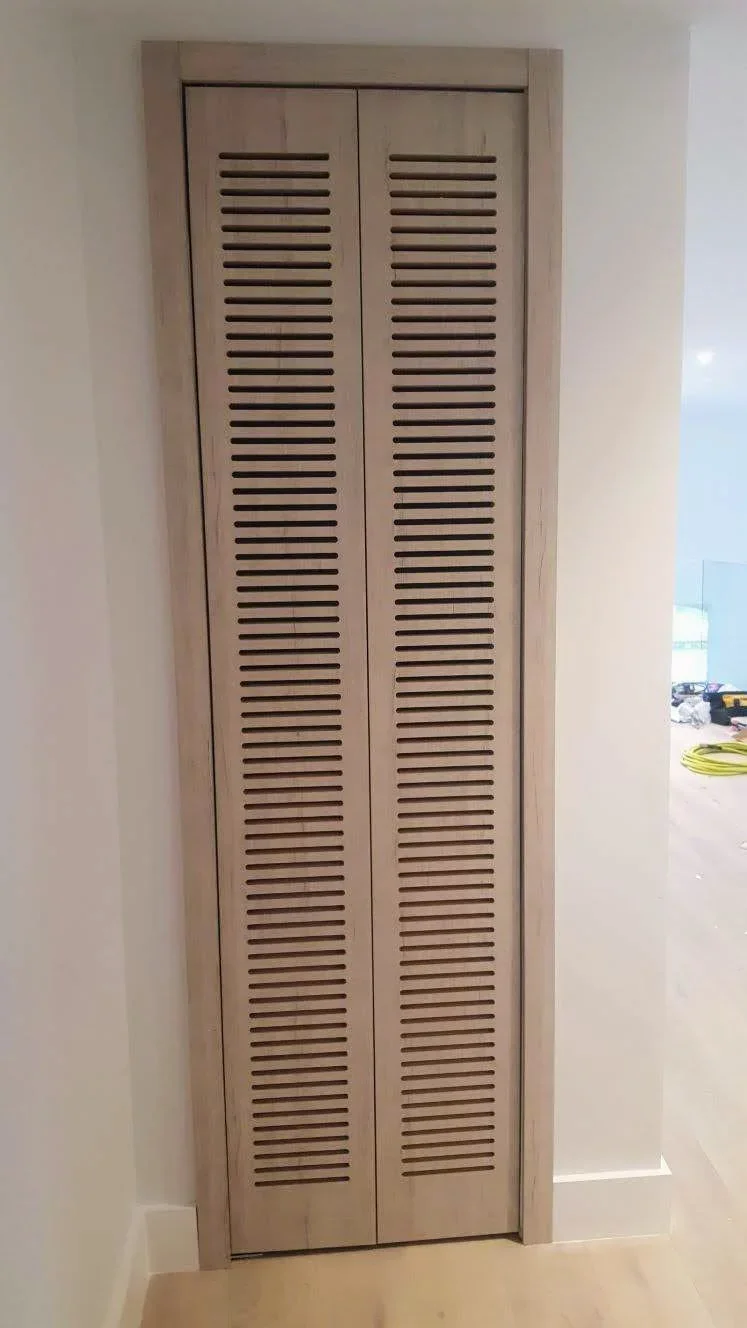 Bifold door