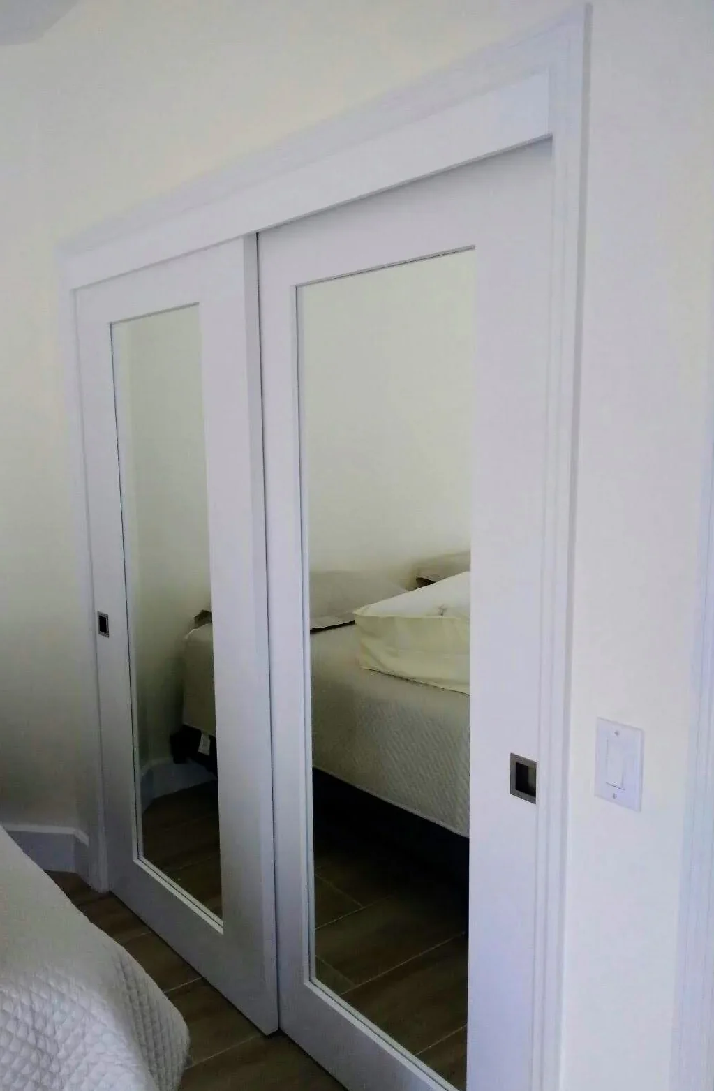 Bypass door