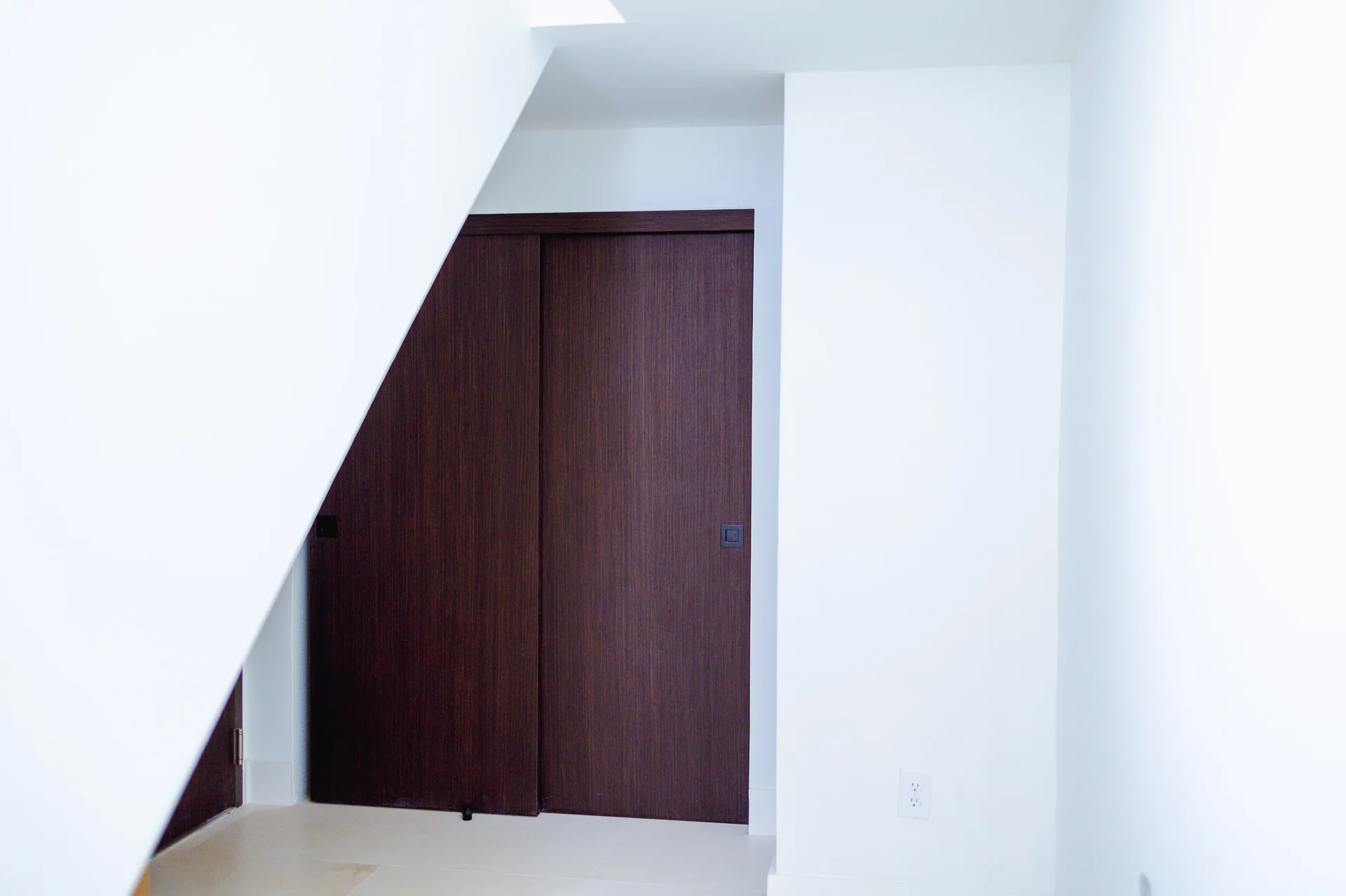 Bypass door