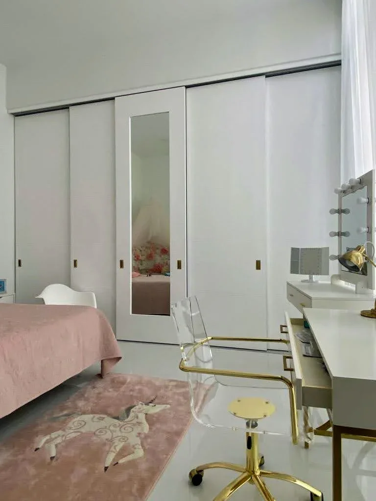 Bypass door