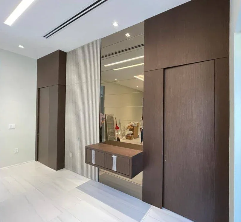 Complanare door