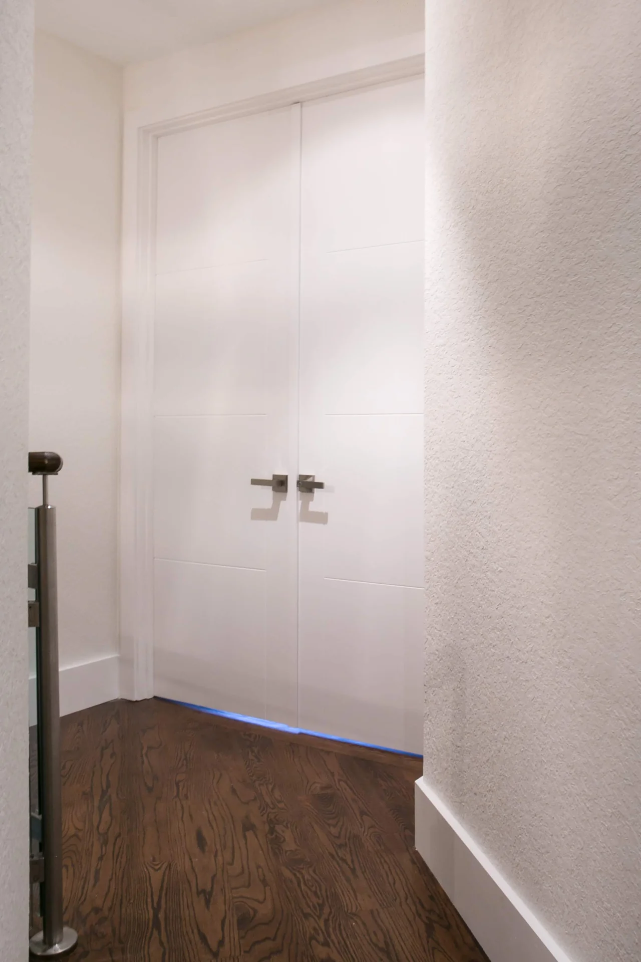 Prehung door