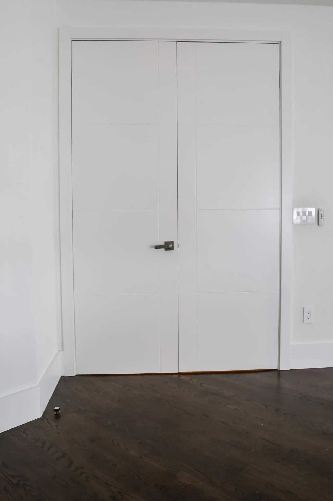 Prehung door