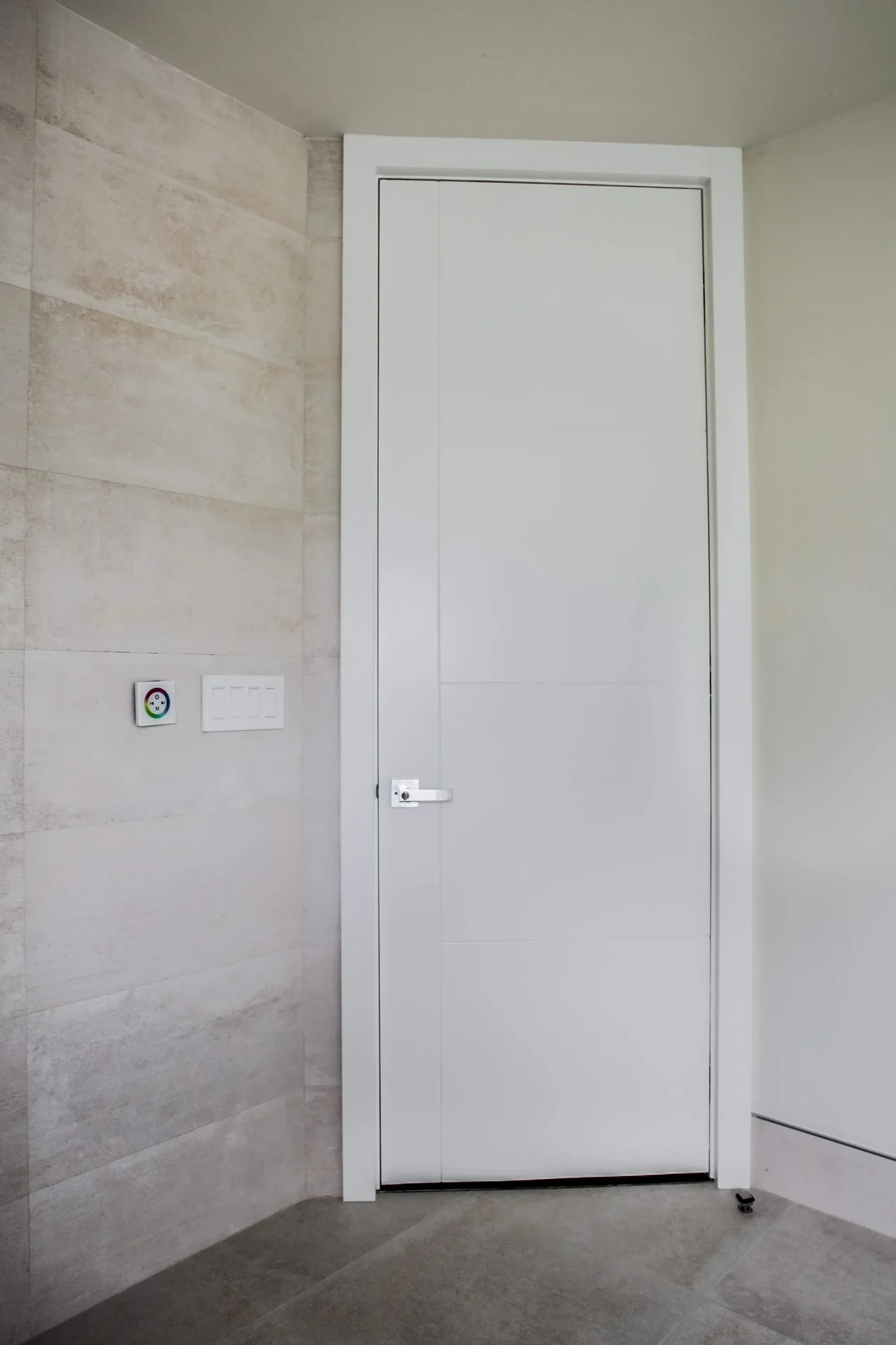 Prehung door