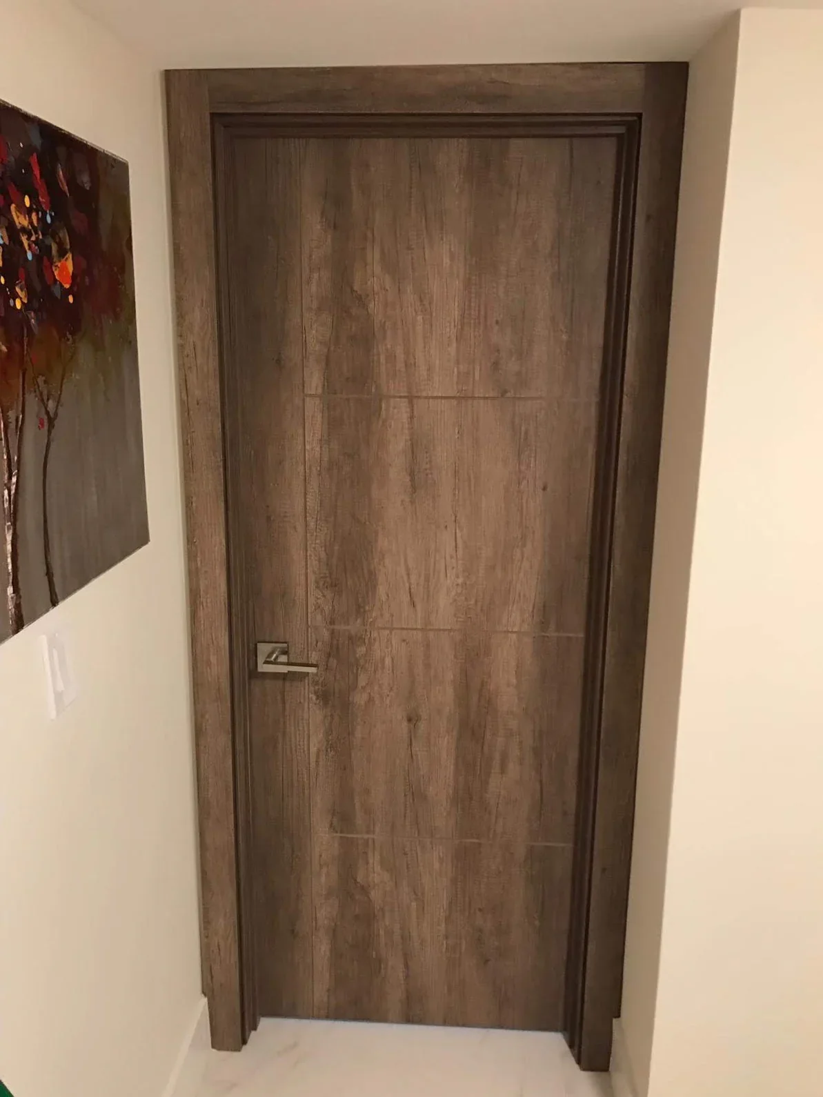 Prehung door