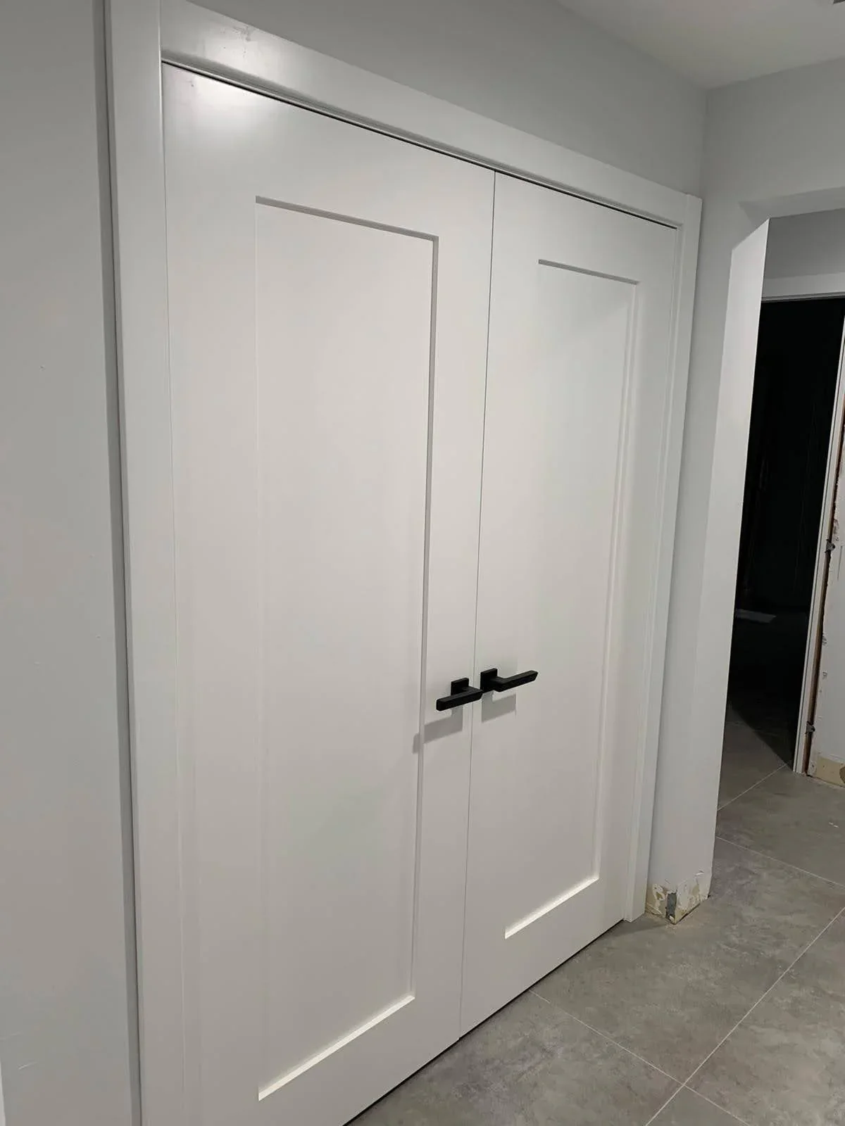 Shaker door