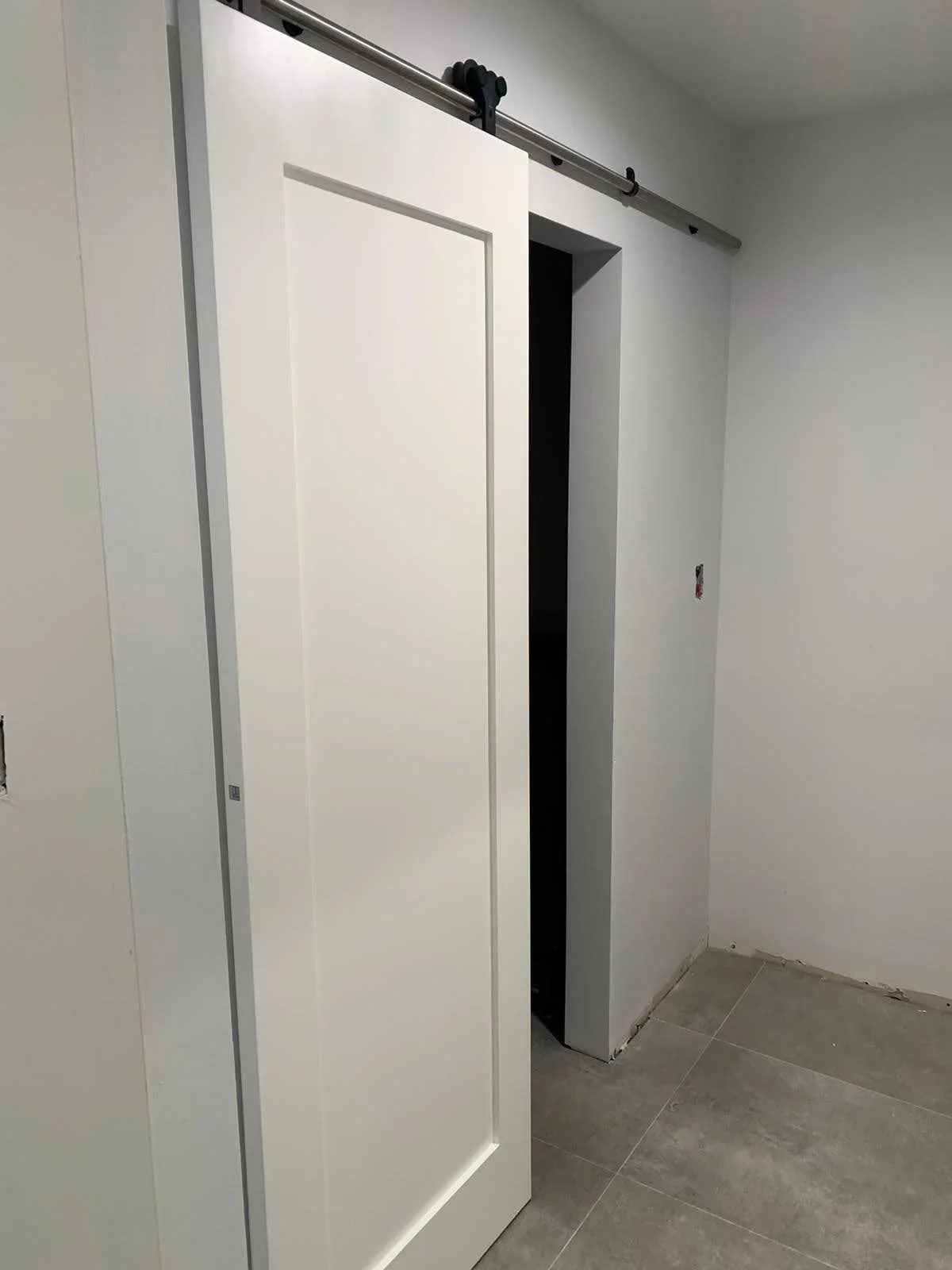 Shaker door
