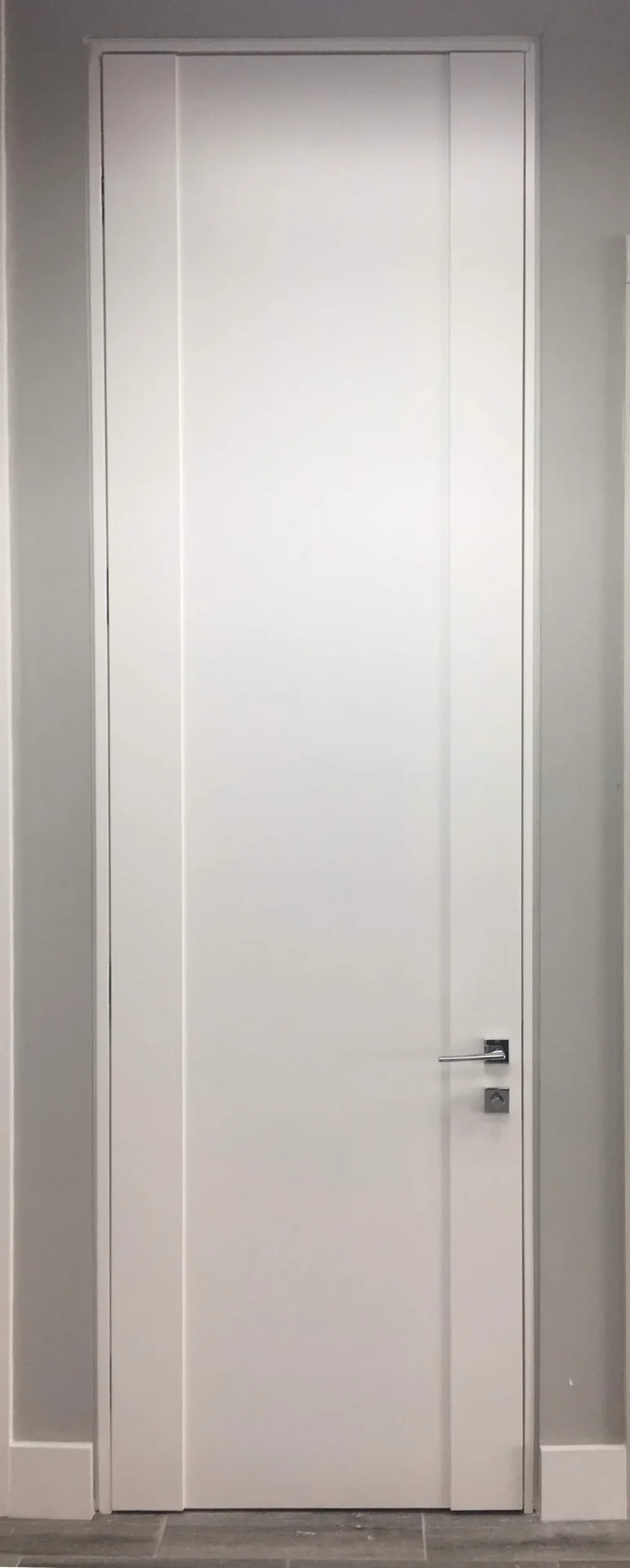 Shaker door